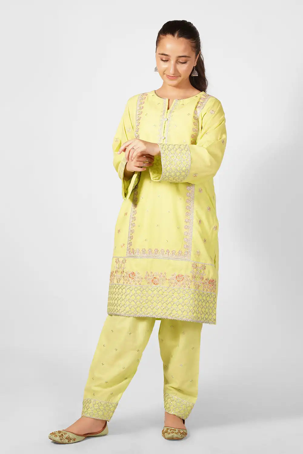 2 Piece Embroidered Suit with Floral Thread Work Festive wear SFC-195